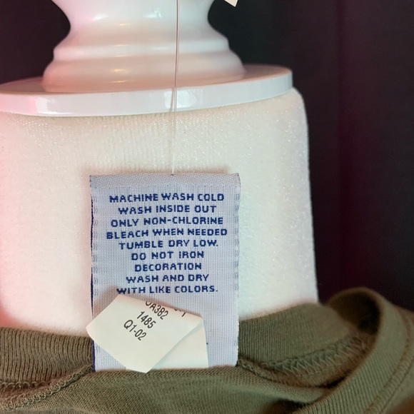 Old Navy military green 'Brooklyn' tee size L - Picture 6 of 6